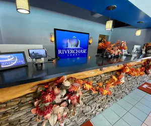 Photo 3 - Riverchase Lodge