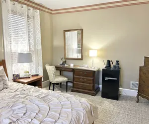 Photo 5 - 50 Lincoln Short North B&B