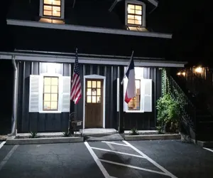 Photo 4 - The Winchester Lodge