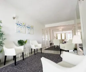 Photo 4 - Aibonito Hotel 207