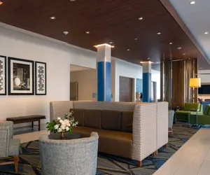 Photo 3 - Holiday Inn Express & Suites Tulsa Downtown by IHG