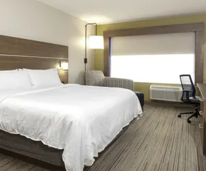 Photo 4 - Holiday Inn Express & Suites Phoenix East - Gilbert, an IHG Hotel