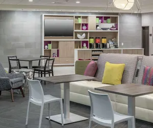 Photo 4 - Home2 Suites by Hilton Orlando Airport