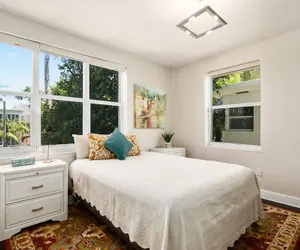 Photo 2 - 2 bedroom 2 bath apt in South Beach
