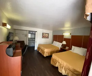 Photo 5 - Travelodge by Wyndham Albuquerque West