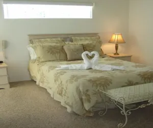Photo 4 - Ahr134 - Westbury - 4 Bed 3 Baths Villa