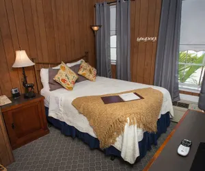 Photo 5 - Seminole Inn