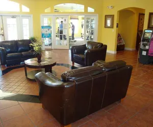 Photo 3 - 3BR 2.5BA Home in Emerald Island Resort by CV-8479