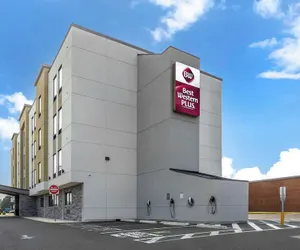 Photo 2 - Best Western Plus Philadelphia-Pennsauken Hotel