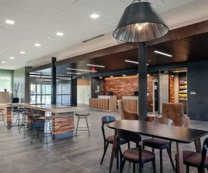 Photo 3 - Courtyard by Marriott Winter Haven
