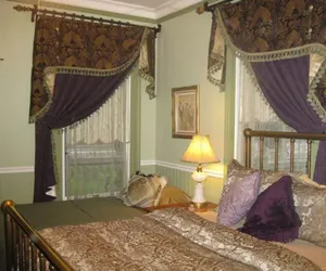 Photo 5 - Weaverville Whitmore Inn