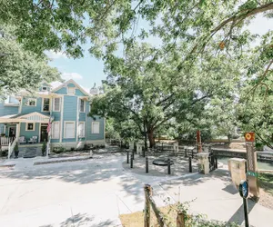 Photo 2 - Inn on the Riverwalk