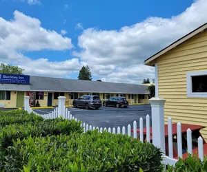 Photo 2 - Buckley Inn