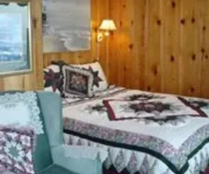 Photo 4 - Breyhouse B&B Inn