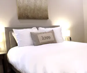 Photo 3 - Marvelous Two Bedroom Suite
