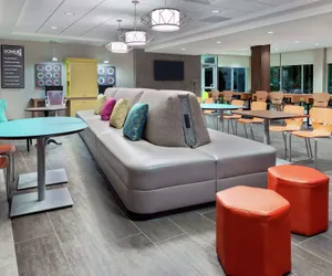Photo 3 - Home2 Suites by Hilton Orlando Near Universal