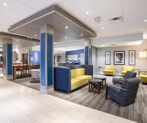 Photo 3 - Holiday Inn Express & Suites Denver Ne - Brighton by IHG