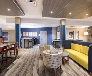 Photo 3 - Holiday Inn Express And Suites Denver Ne - Brighton, an IHG Hotel