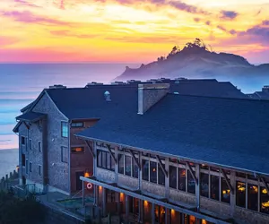 Photo 2 - Headlands Coastal Lodge & Spa