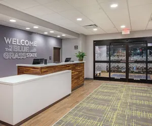 Photo 5 - Hampton Inn Simpsonville