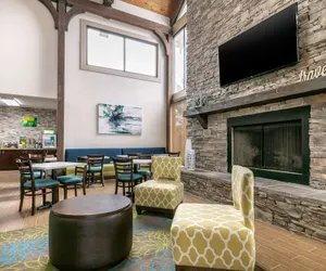 Photo 5 - Quality Inn