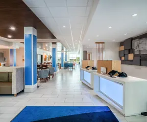 Photo 3 - Holiday Inn Express & Suites Atlanta Airport NE - Hapeville  by IHG