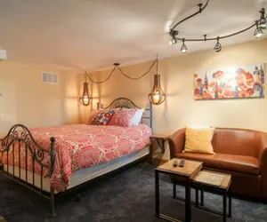 Photo 3 - Boise Hillside Suites