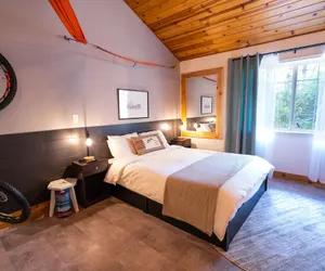 Photo 5 - Summit View Inn