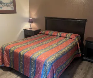 Photo 2 - Colton Motel