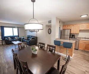 Photo 2 - Stay Together Suites 2BD2BA Apartment
