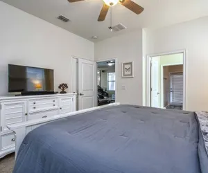 Photo 4 - 4912cg 5 Bedroom Home by RedAwning
