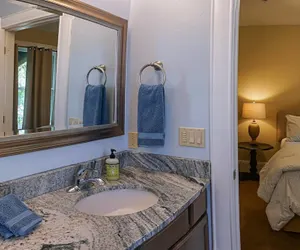 Photo 4 - Pioneer House - South Suite