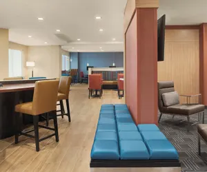 Photo 3 - TownePlace Suites by Marriott Dubuque Downtown