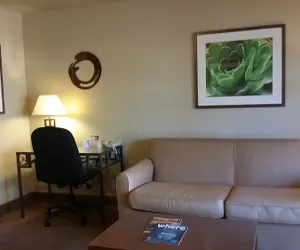 Photo 4 - Mesa Golf Inn & Suites