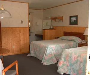 Photo 3 - Catskill Motor Court Motel