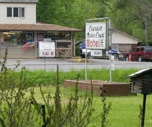 Photo 2 - Catskill Motor Court Motel