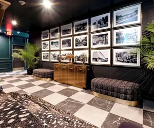 Photo 2 - The Inn Hotel Lake Okoboji, an Ascend Collection Hotel