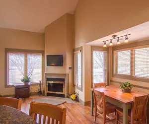 Photo 2 - Spacious 2 Bed At Crystal Mountain Resort 2 Bedroom Condo by RedAwning