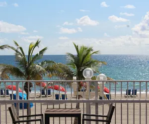Photo 2 - Golden Sand Oceanfront