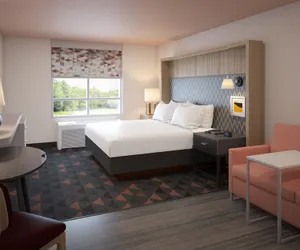 Photo 5 - Holiday Inn Hotel And Suites Fayetteville W-Fort Bragg Area, an IHG Hotel