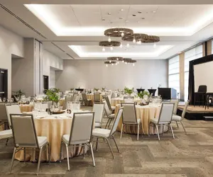 Photo 2 - Archer Hotel Seattle/Redmond