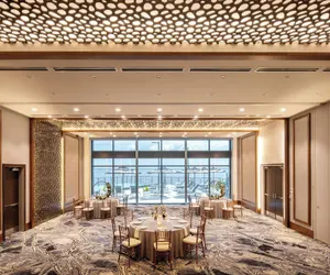 Photo 3 - The Current Hotel, Autograph Collection