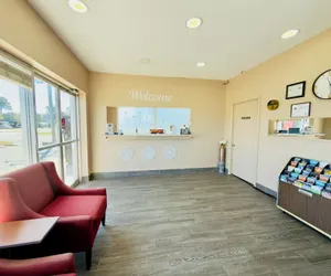 Photo 2 - Ross Motel