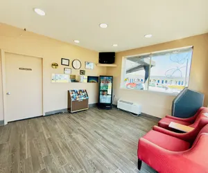 Photo 3 - Ross Motel