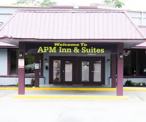 Photo 2 - Apm Inn & Suites