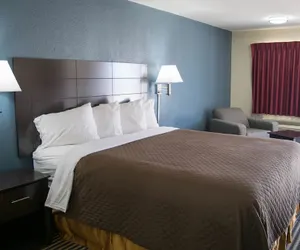 Photo 5 - Countryside Inn