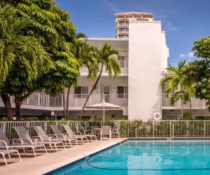Photo 2 - Park Royal Miami Beach
