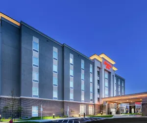 Photo 2 - Hampton Inn Gardner Conference Center