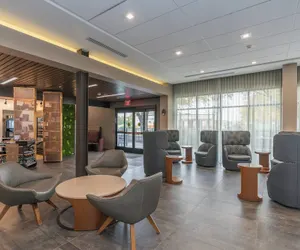 Photo 3 - Courtyard by Marriott West Springfield