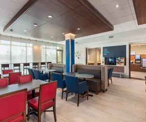 Photo 3 - Holiday Inn Express & Suites Moreno Valley - Riverside, an IHG Hotel